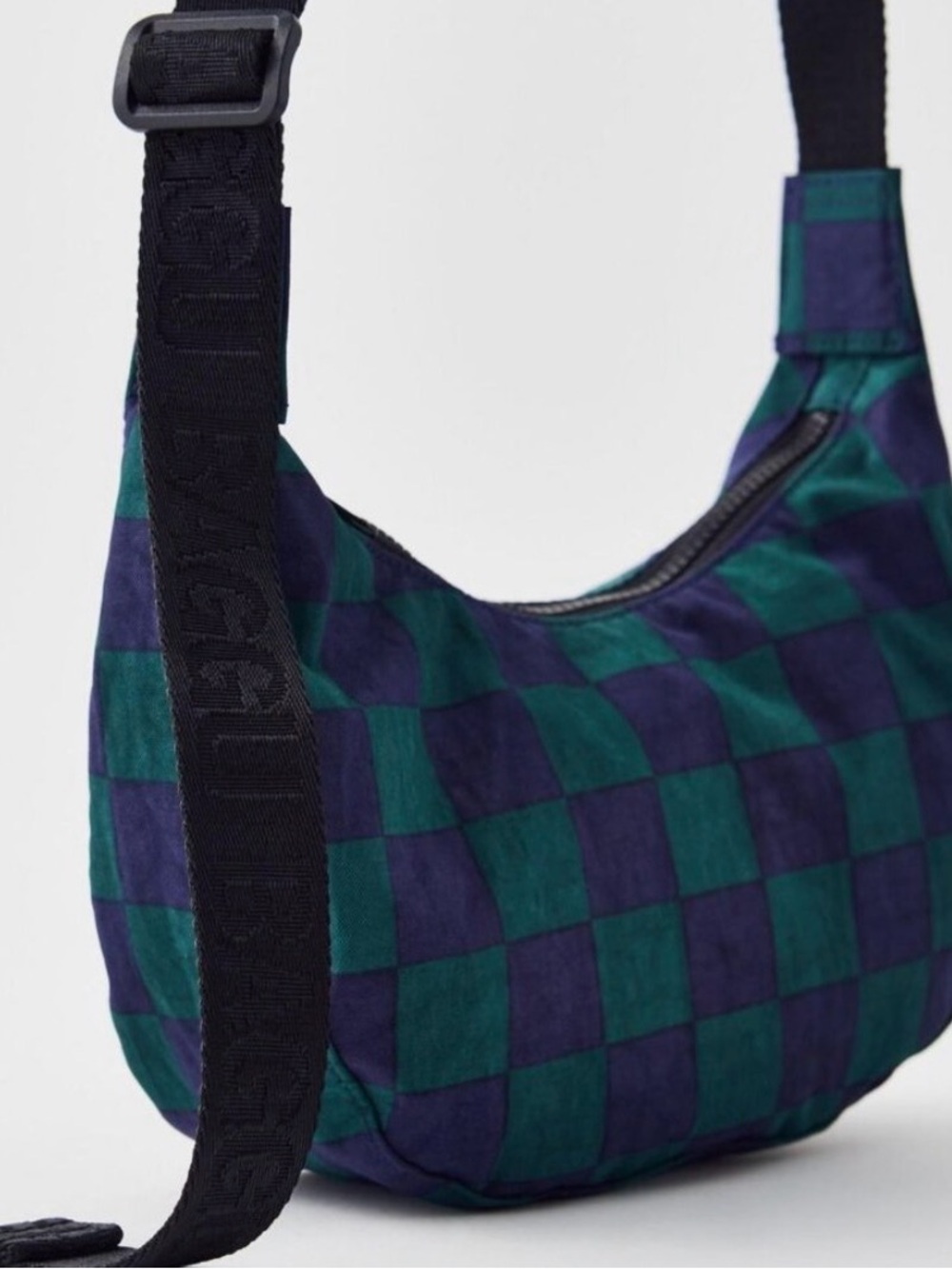 BAGGU Checkerboard Crescent Bag in Navy & Teal